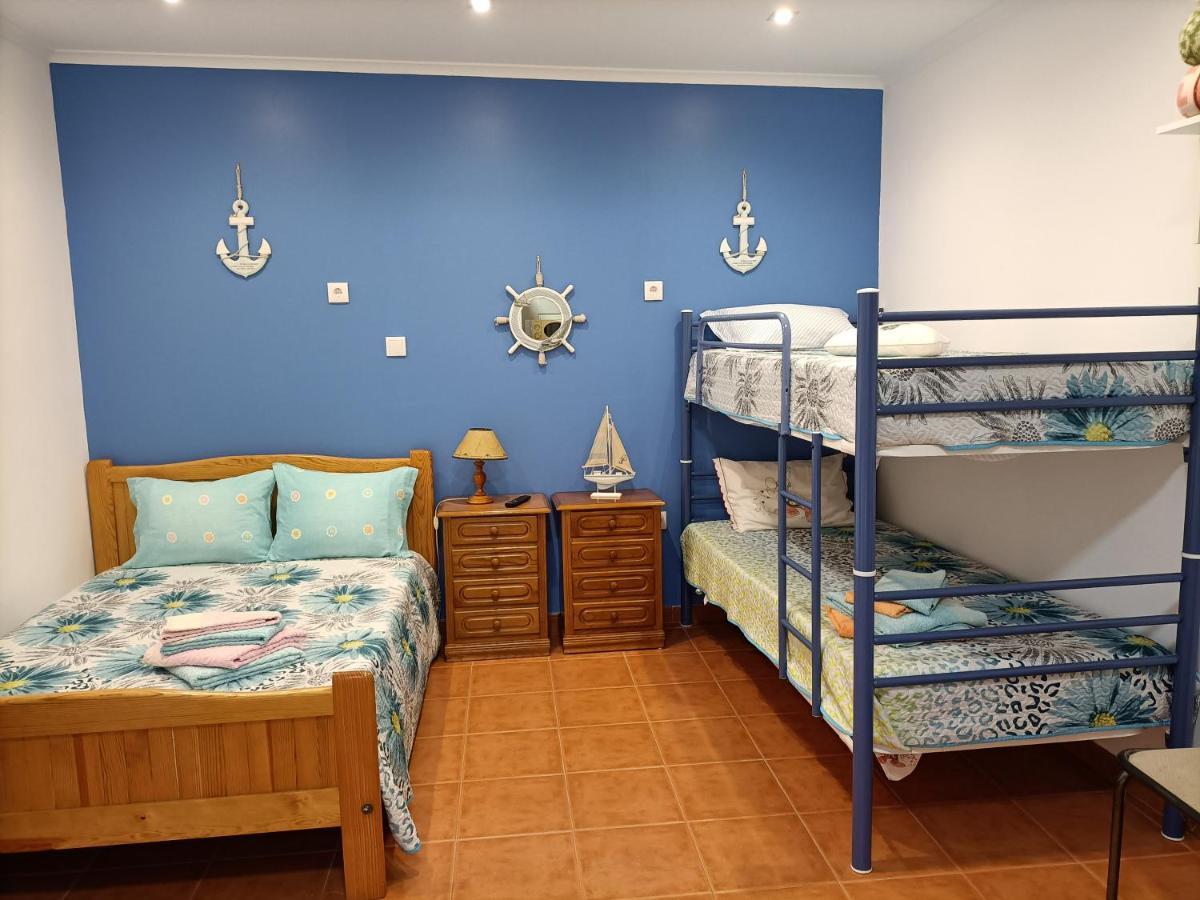 Estudio Mario Fanha Nazaré Buitenkant foto