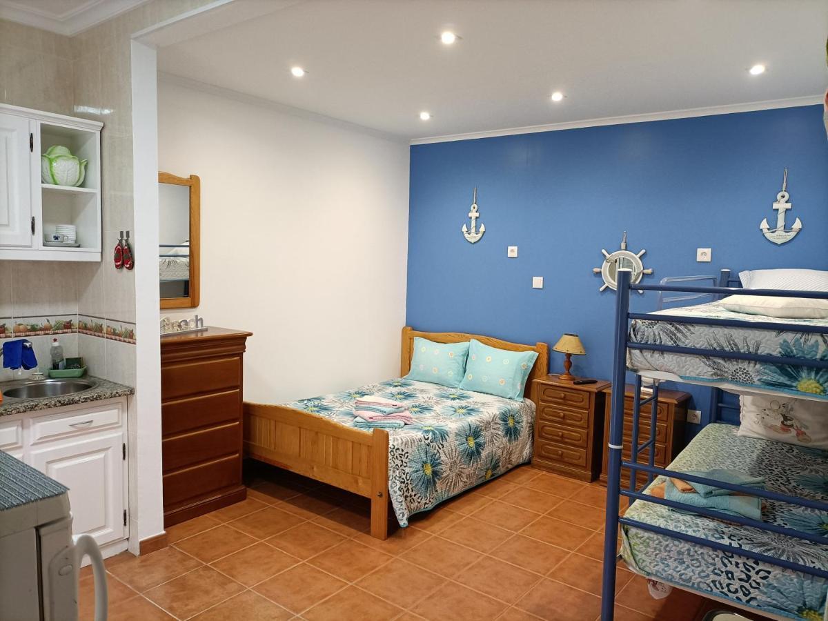 Estudio Mario Fanha Nazaré Buitenkant foto